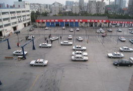 駕校招生普增近兩成 限購難限市民學(xué)車高熱情